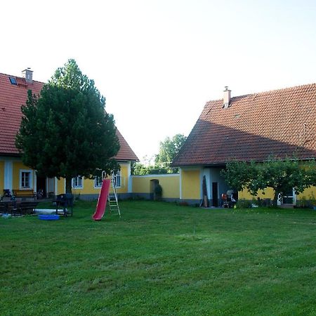 Statek Krinice Exterior photo